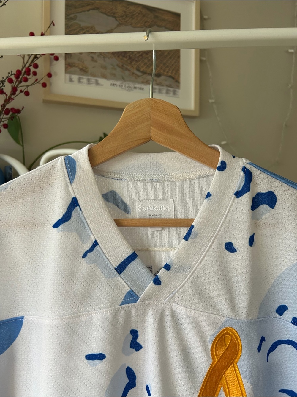 Supreme White & Light Blue Camo Hockey Jersey with Navy '90' - Picture 6 of 11